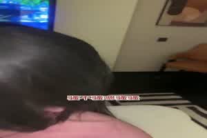 【卧槽这颜值太顶了！神级颜值女神口交合集】好看的女友哪找的？愿意接受玩3，舔兄弟鸡巴，怎么调教的啊？  背景图片