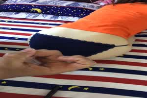 超清，白嫩有弹性，贵在真实。  背景图片