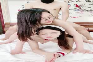 漂亮小姐姐非常耐操 顶级美腿白色网袜  背景图片