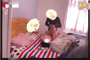 真实父女乱伦-强迫睡觉的女儿 各种骚话强迫女儿操逼，最后射身上！突破世俗的枷锁 精彩对白  背景图片