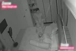 河北雄县公安局长 邱延青 婚内出轨被情妇举报 激情做爱监控视频曝光全网  背景图片