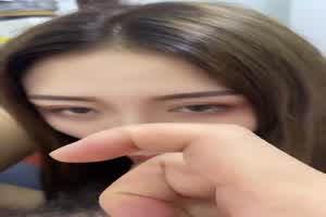 差点就把小哥哥口射了  背景图片