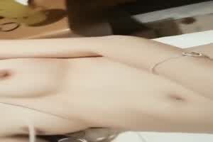 超美大学生御姐丑曦大尺度自拍  背景图片