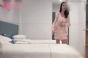 杏吧 探花 极品温柔甜美 学生妹兼职外围  背景图片