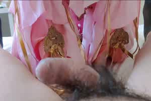 cos秀萝粉红可爱萝莉露脸口交  背景图片