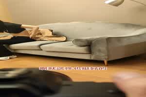 【3k约拍私房模特差点翻车】带3套制服轮流拍摄，还没开始操朋友放风说有查房，吓得赶紧让女孩随便穿点走  背景图片