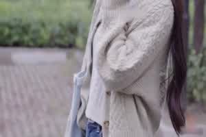 糖心Vlog 全能家政女仆多乙  背景图片