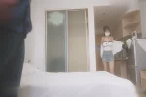 约啪兼差大波妹骚气四溢  背景图片