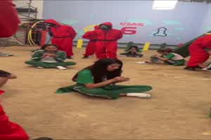 鱿鱼游戏翻拍成鲍鱼游戏 片场流出  背景图片