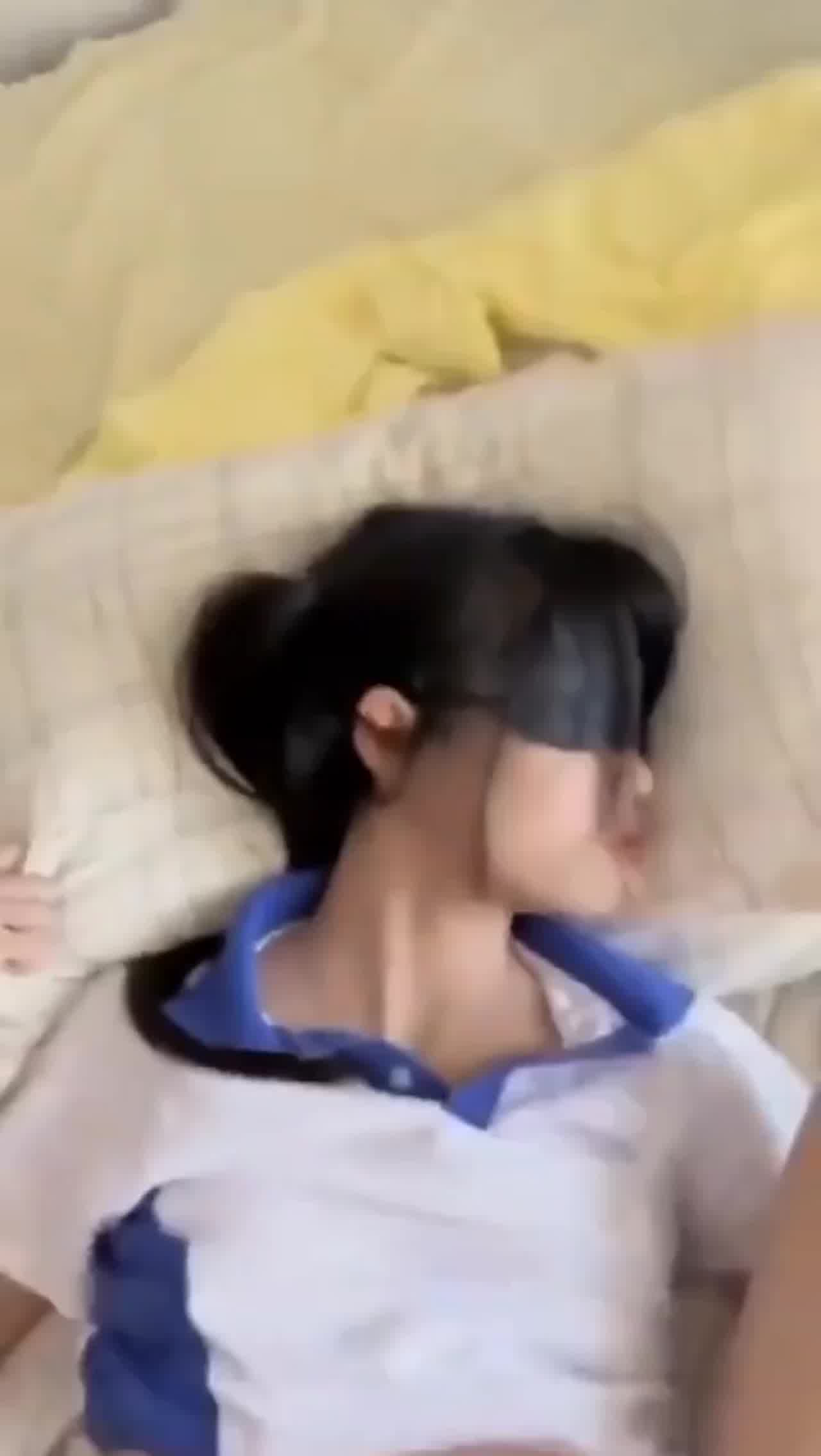  吃瓜猛料《独家猛料》校园新瓜!山东【黄欣燕】爆出大瓜 的剧照6