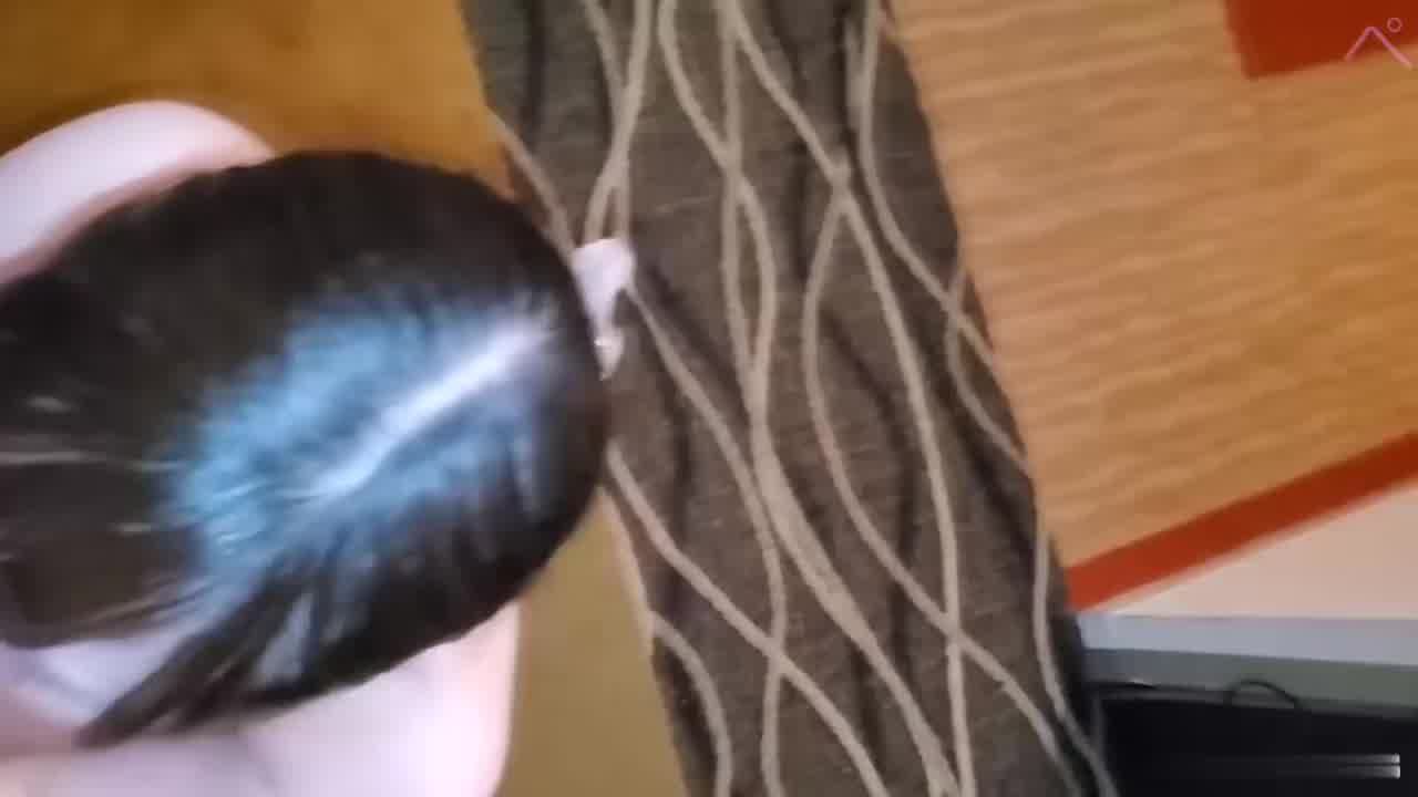  中出贫乳捂脸少女 的剧照3