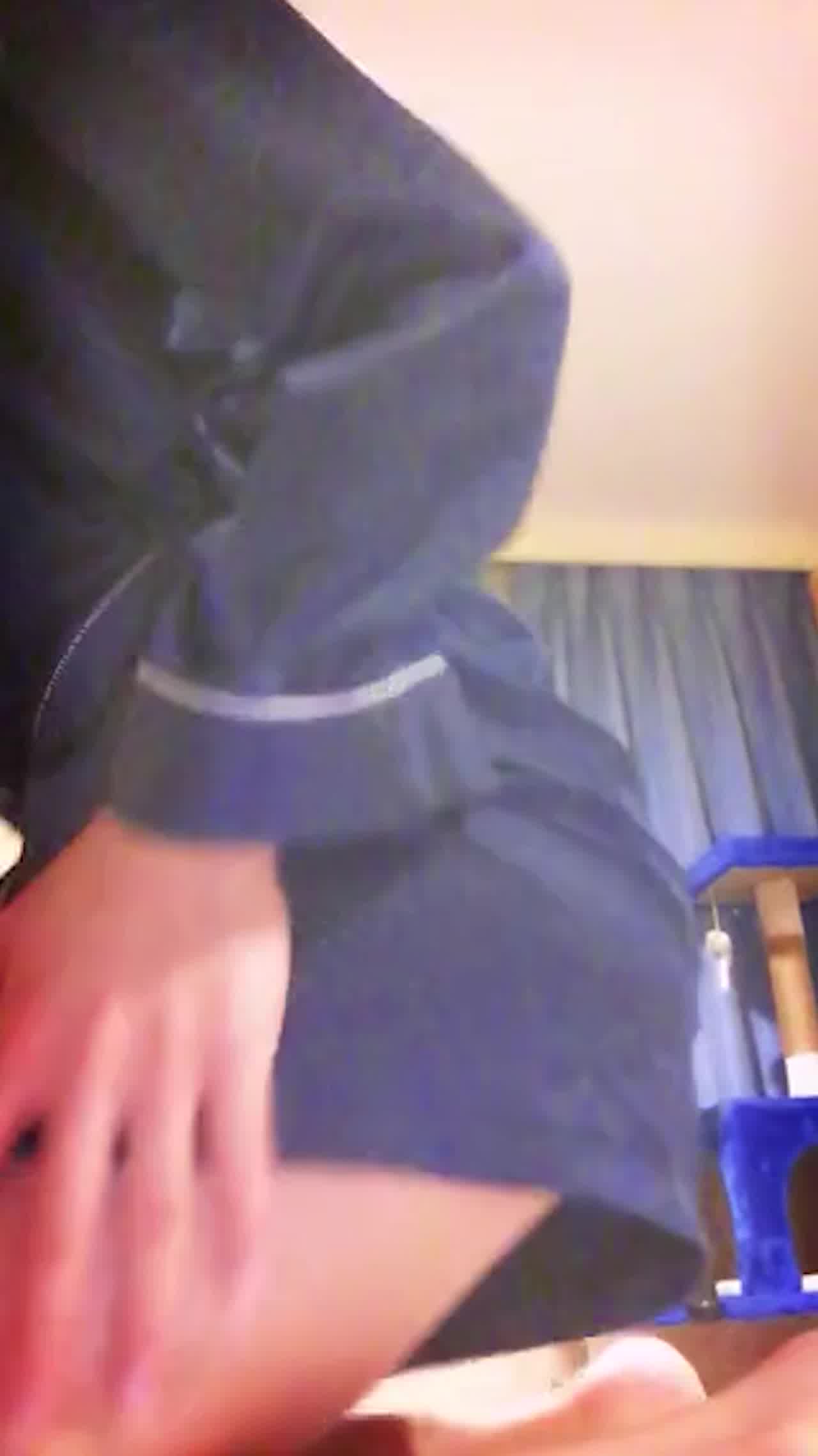  男友命令女友吞下去 的剧照4