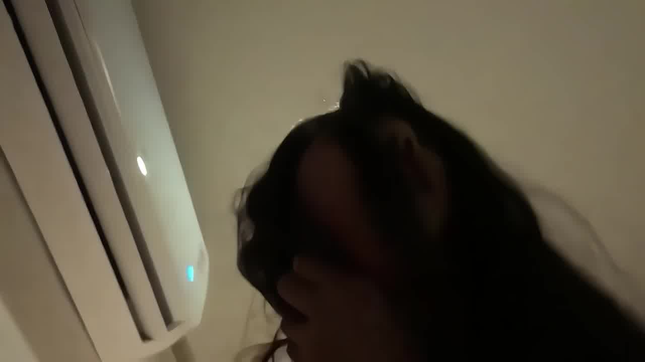  神似韩国波妹，浪货骚逼被后入抽插精液灌满 的剧照1