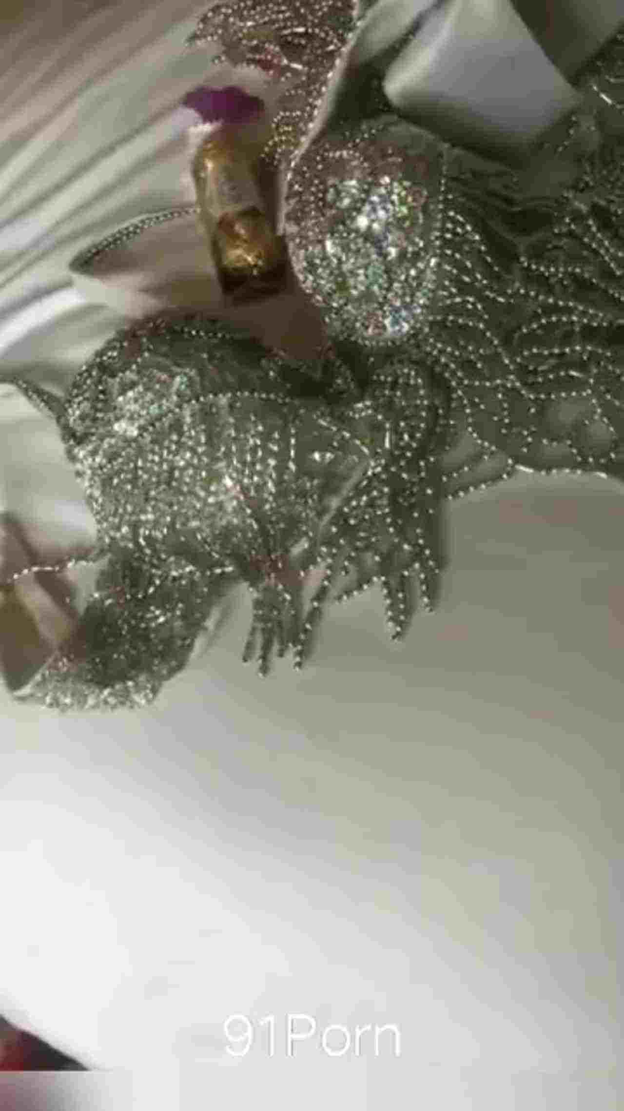  高端外围物超所值 的剧照3