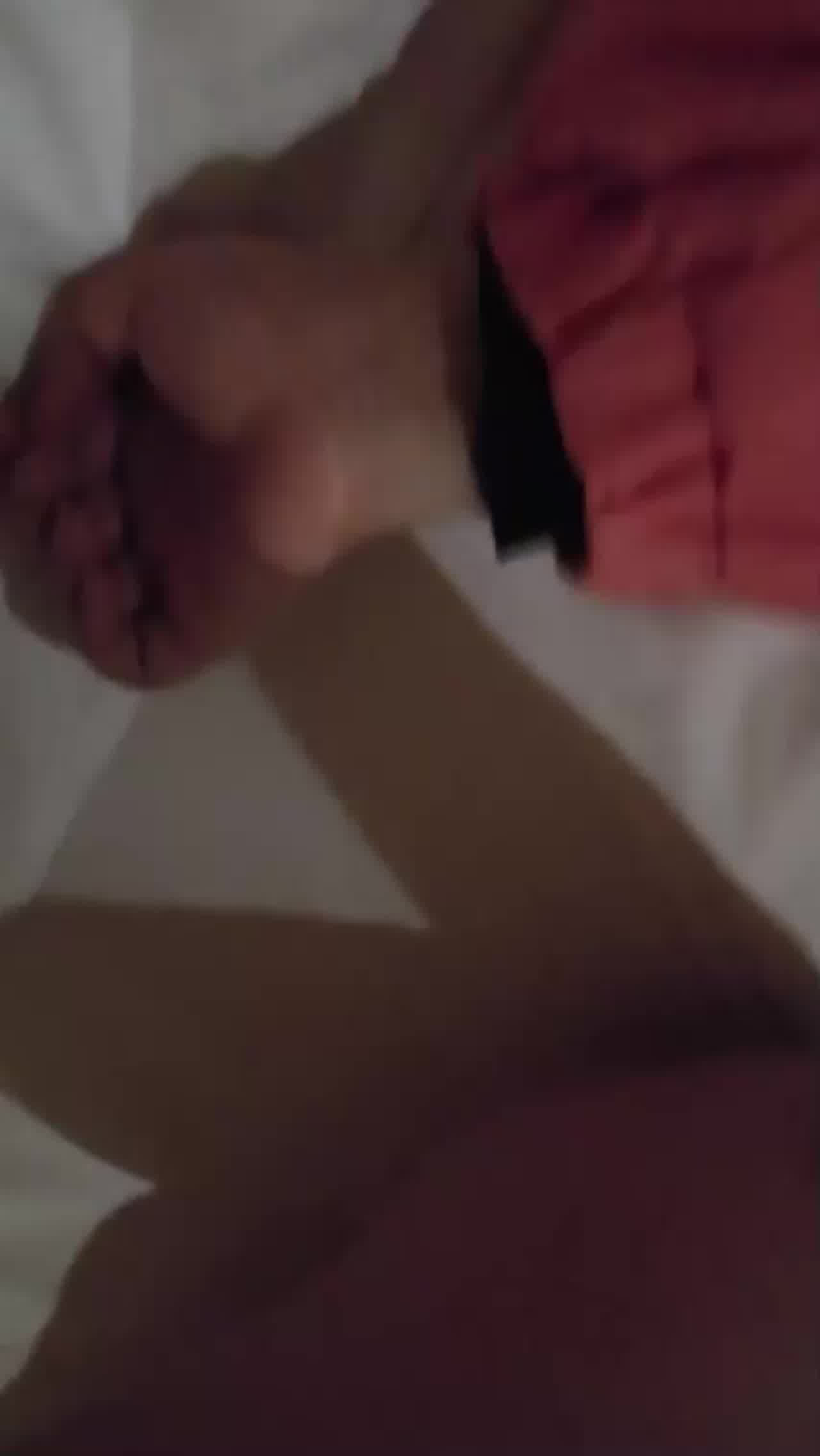  上学时遥不可及的校花，同学聚会时再次遇到，直接灌醉带走迷奸 的剧照7