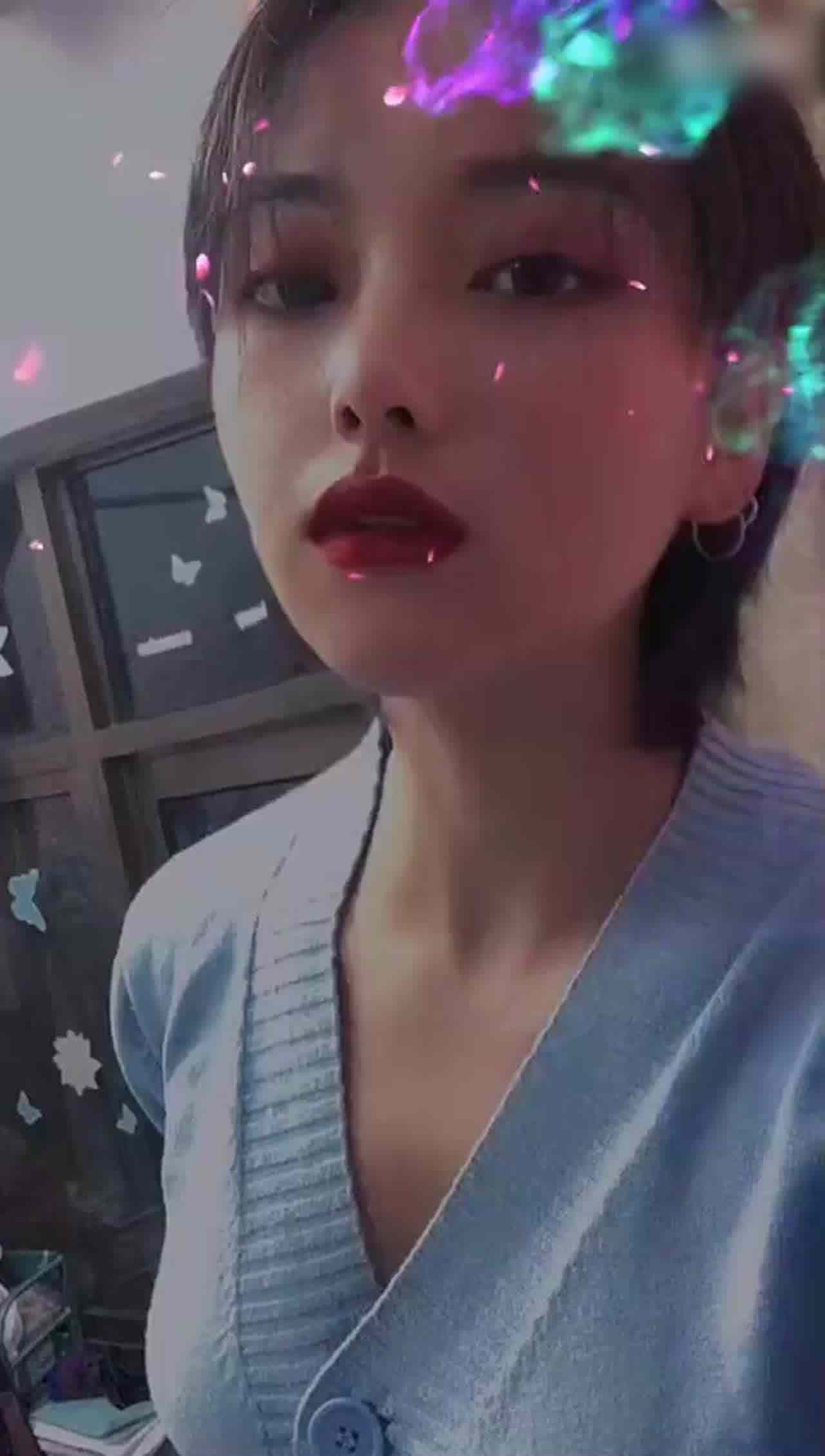  自古以来女人就是淫品 的剧照3