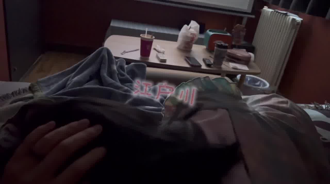  看着电影吃鸡巴 的剧照8