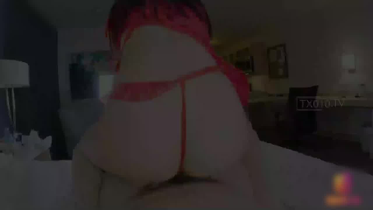  小水水 新春情趣饥渴尤物前后被塞满女上位榨汁潮吹不断 的剧照4