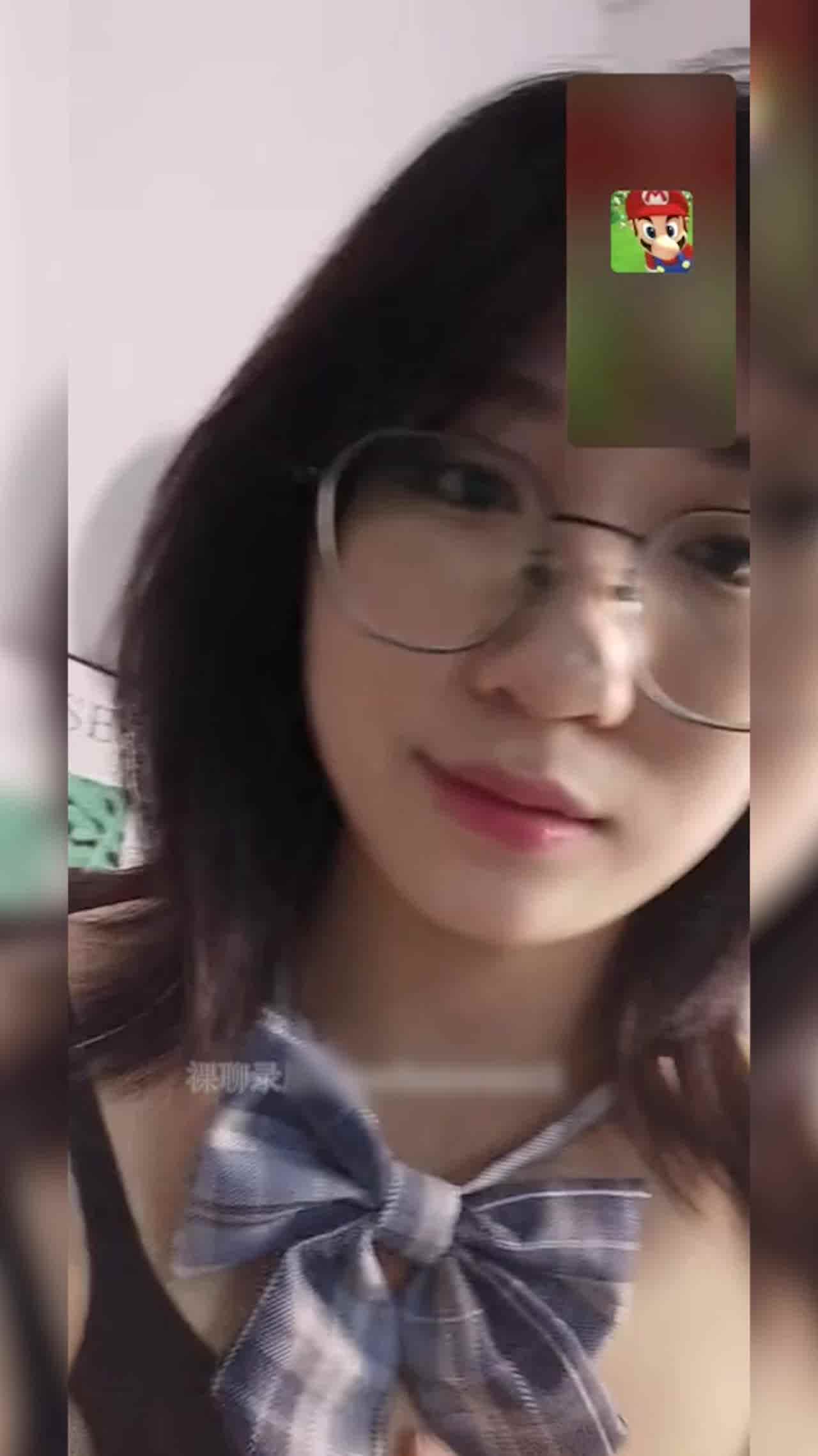  约个学生妹来裸聊 的剧照7