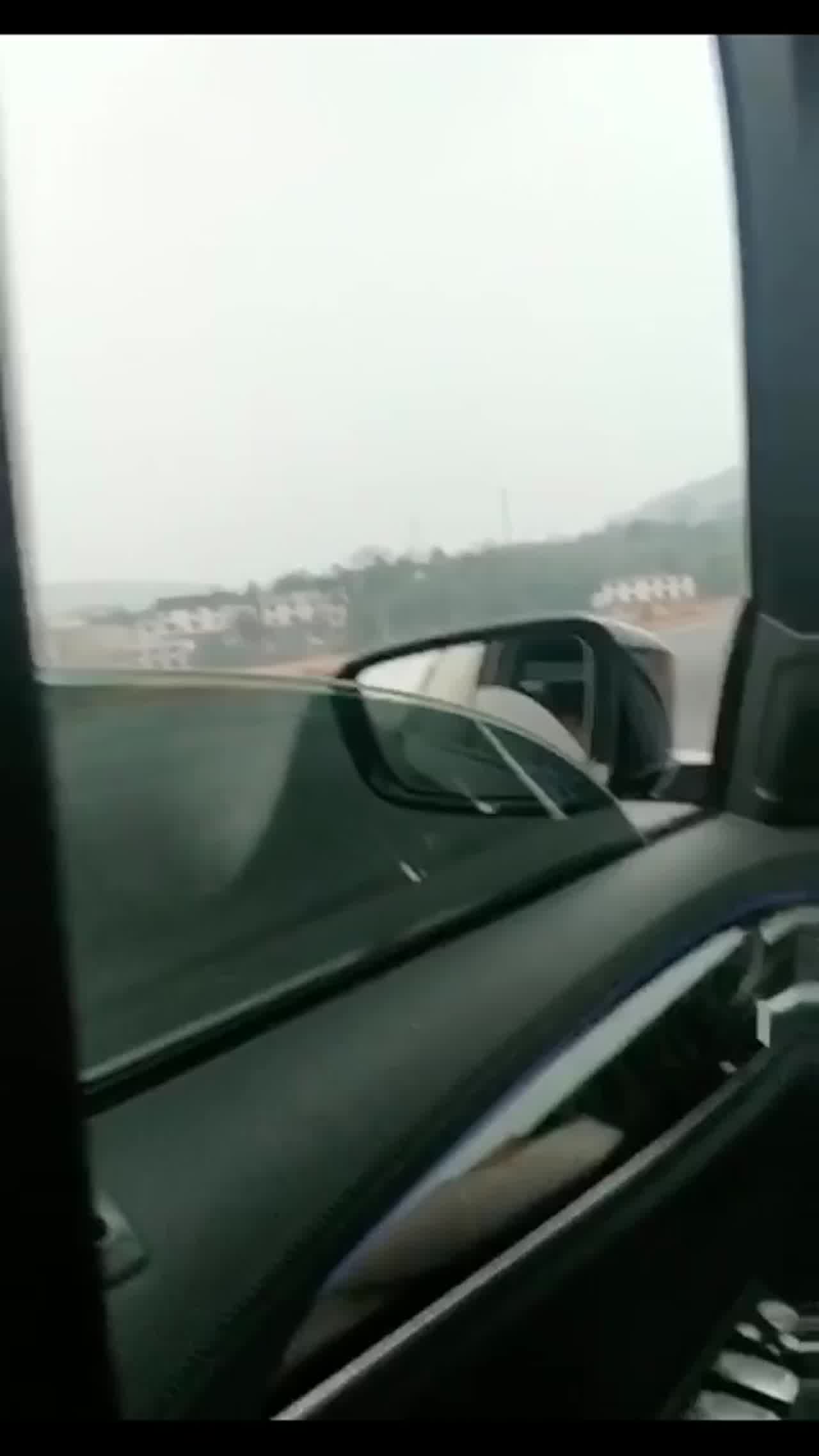  坐我鸡吧上开我的宝马7系 的剧照9