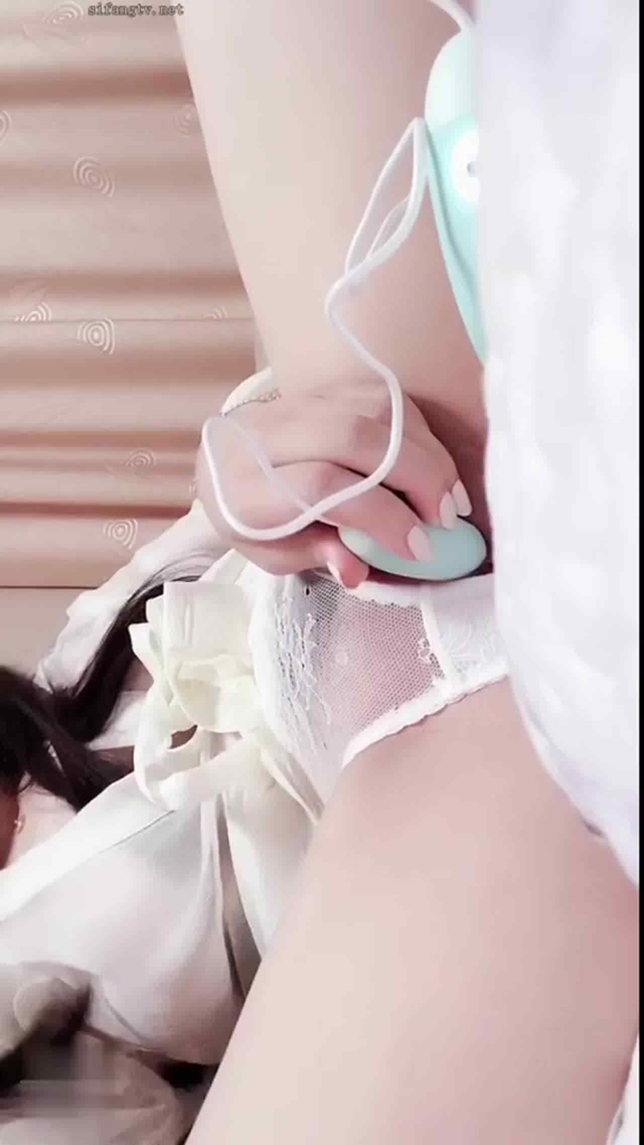  长腿女神跳但塞逼 的剧照5