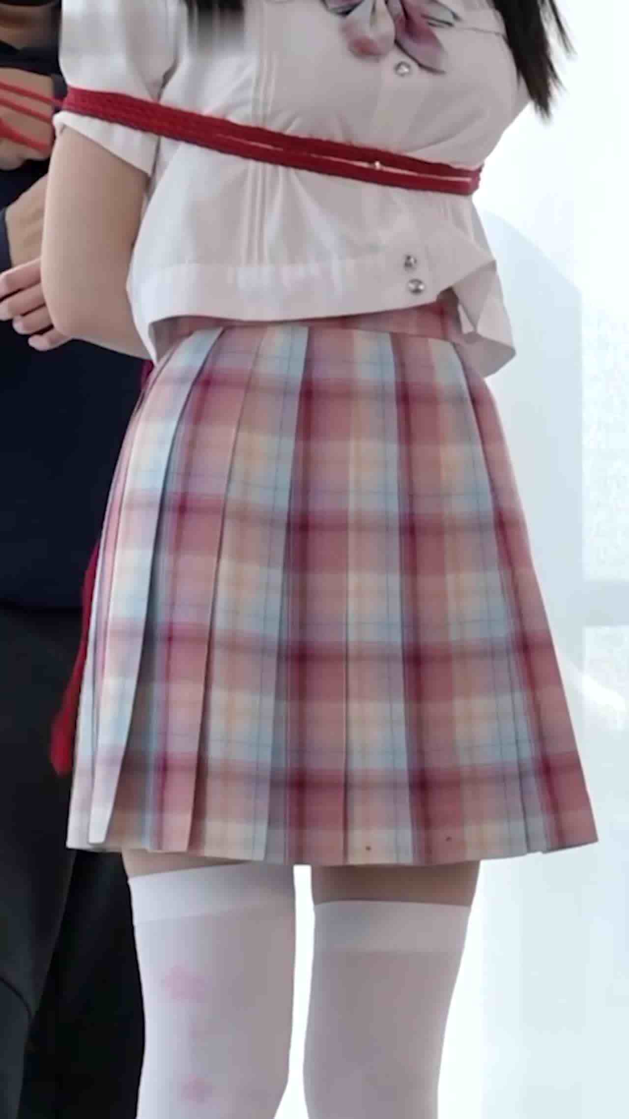  惩戒学院捆绑jk白丝妹子强制高潮 的剧照5