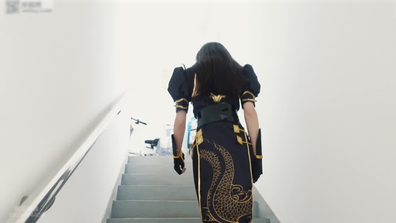  这双腿绝了  这是cosplay 女法师被强奸吗？ 的剧照8