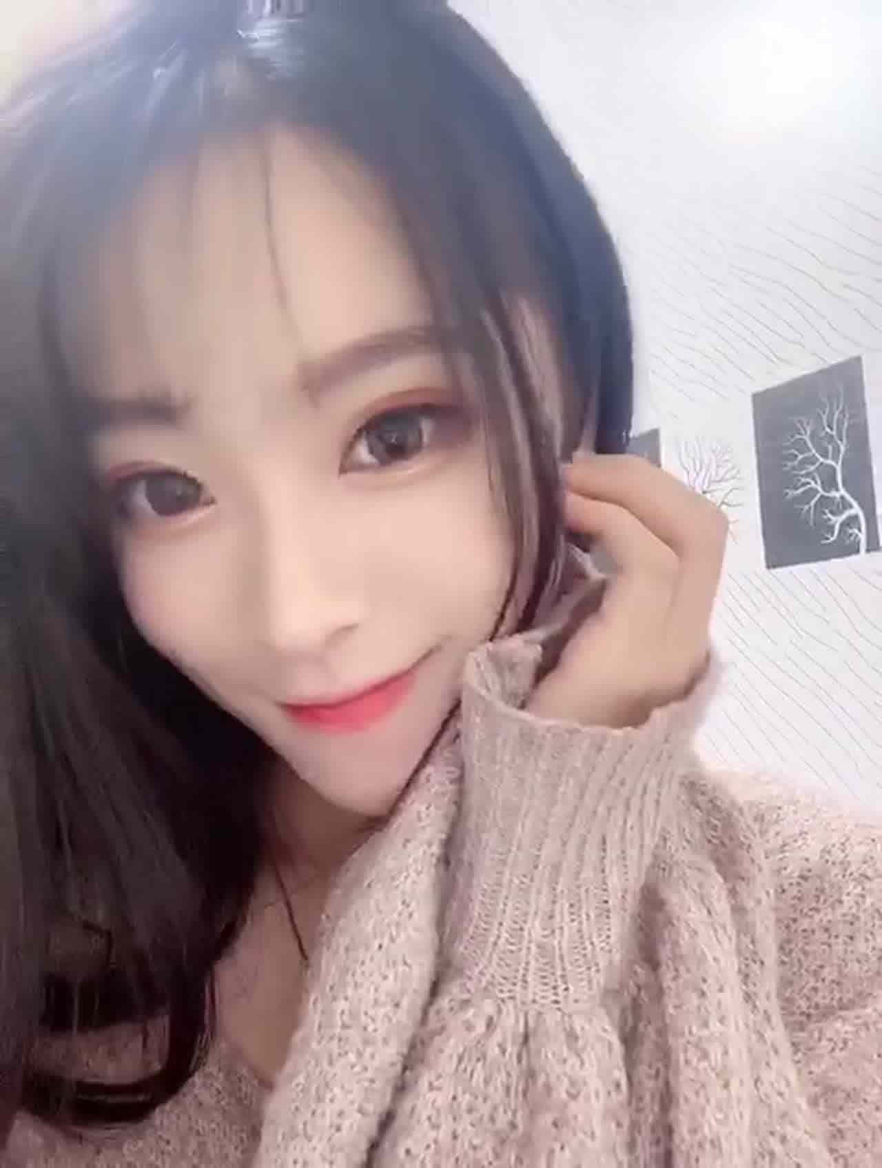  无聊的时候，最多的就是臭美呢 的剧照5