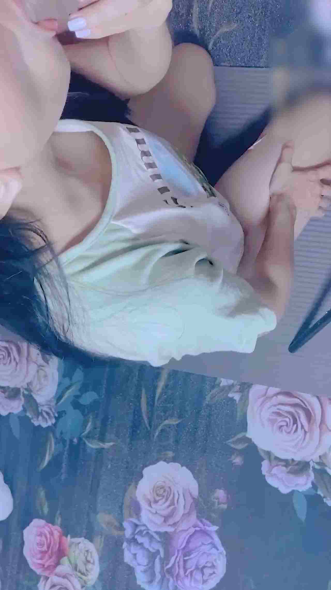  00后的小可爱已长大 小骚货被大屌疯狂抽插 的剧照4