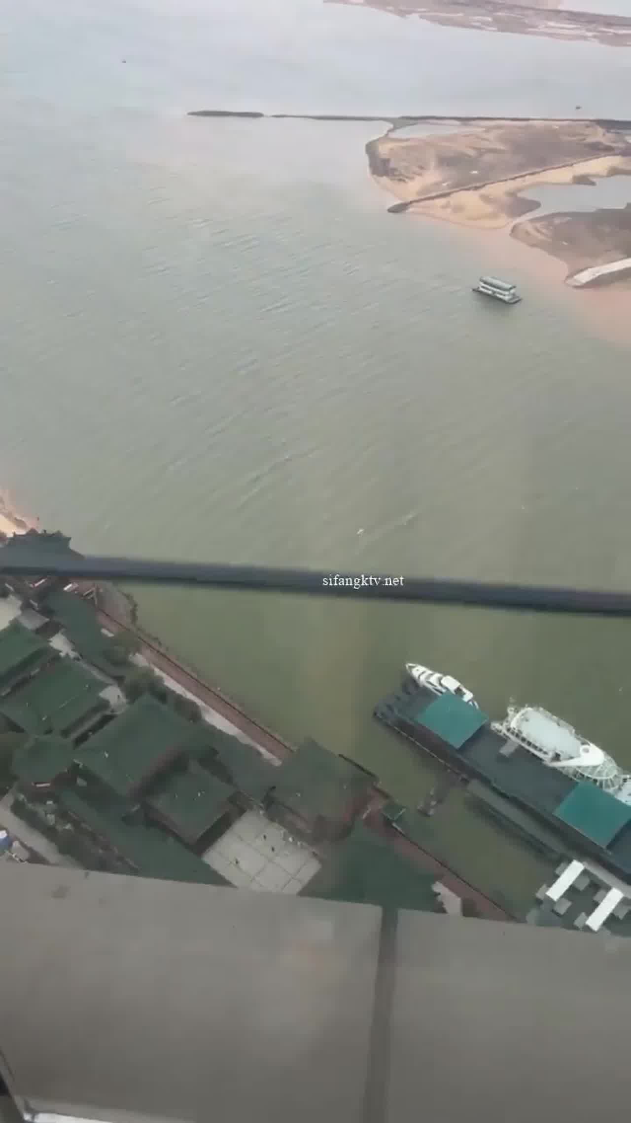  无敌风景就是要搭配啪啪 的剧照10