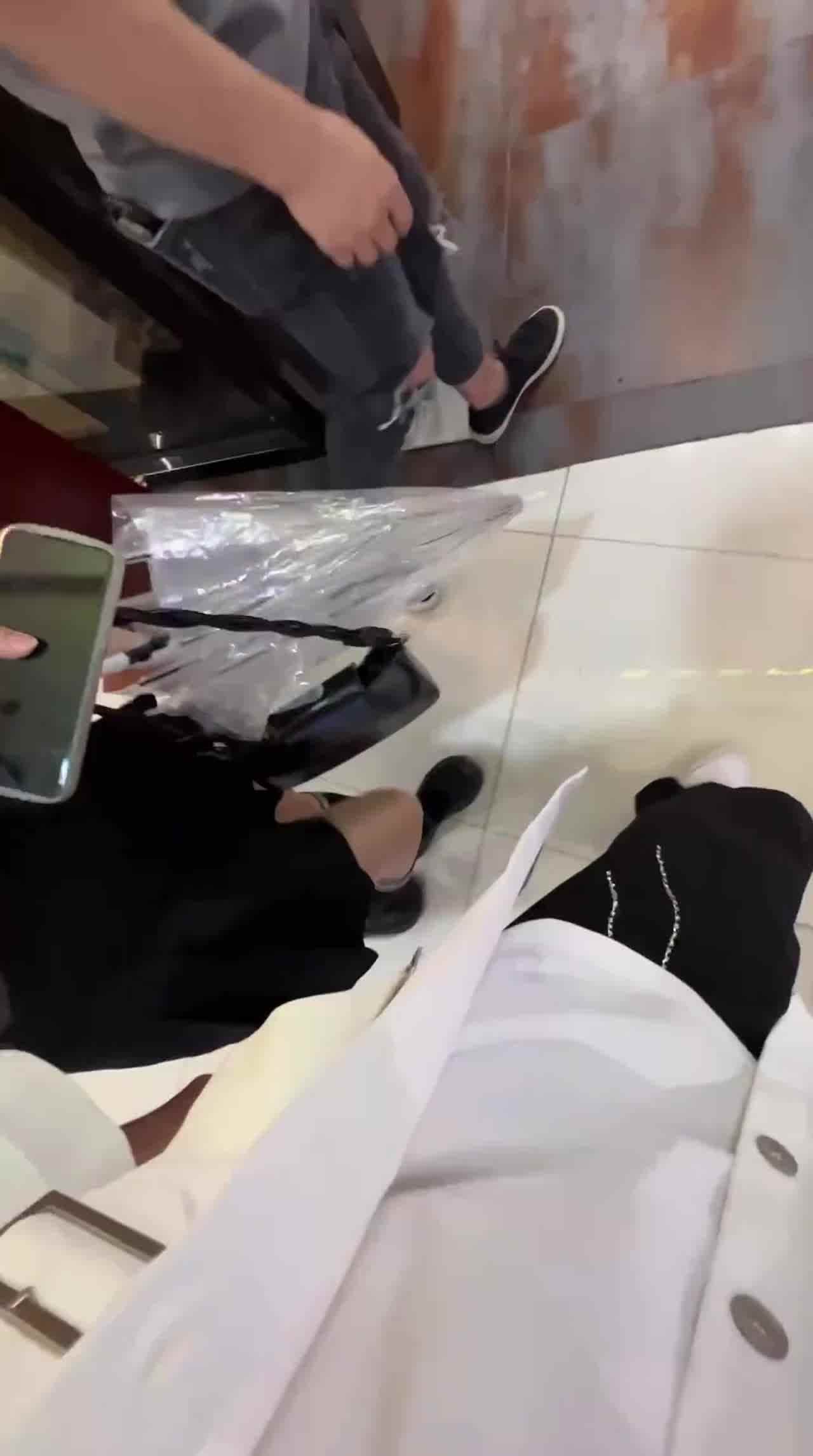  【真实pua大神第十弹】我家猫会后空翻，多位女主因猫咪被骗回家拍视频，全是抖音探探认识的JK嫩妹！ 的剧照9