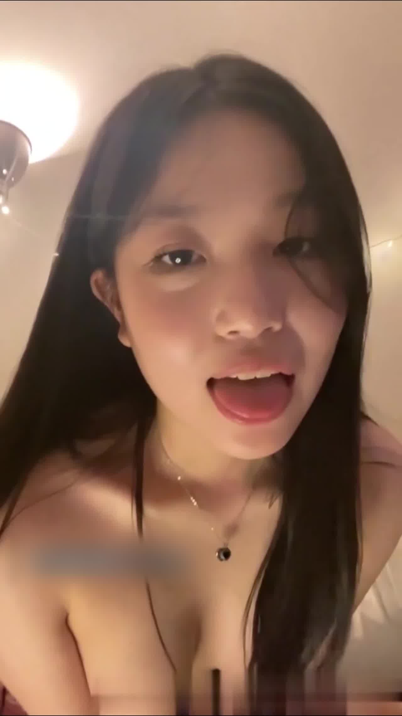  我是舔狗快来干翻我 的剧照10