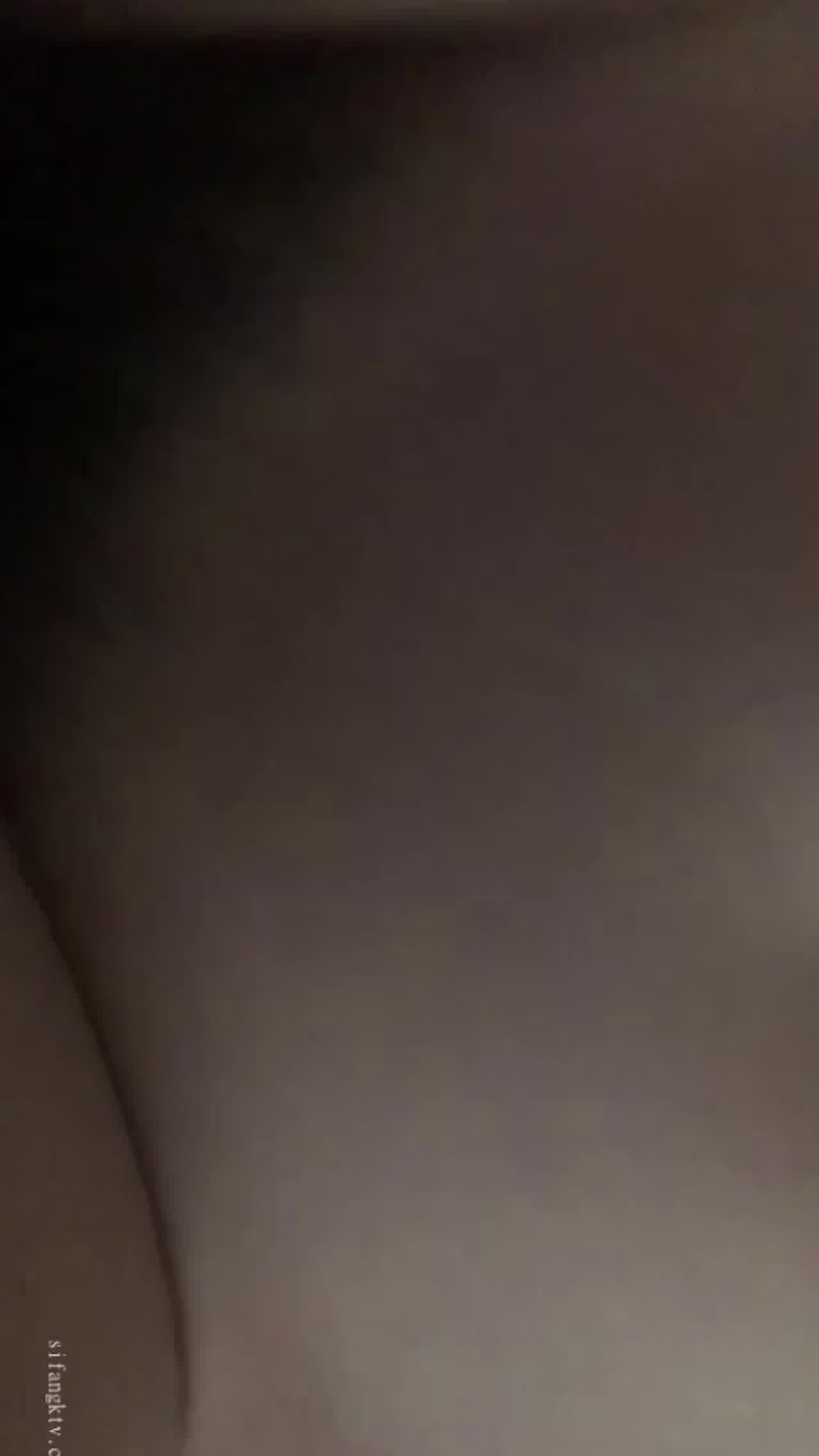  大学情侣从早做到晚 腿长多汁声音也不错 的剧照4