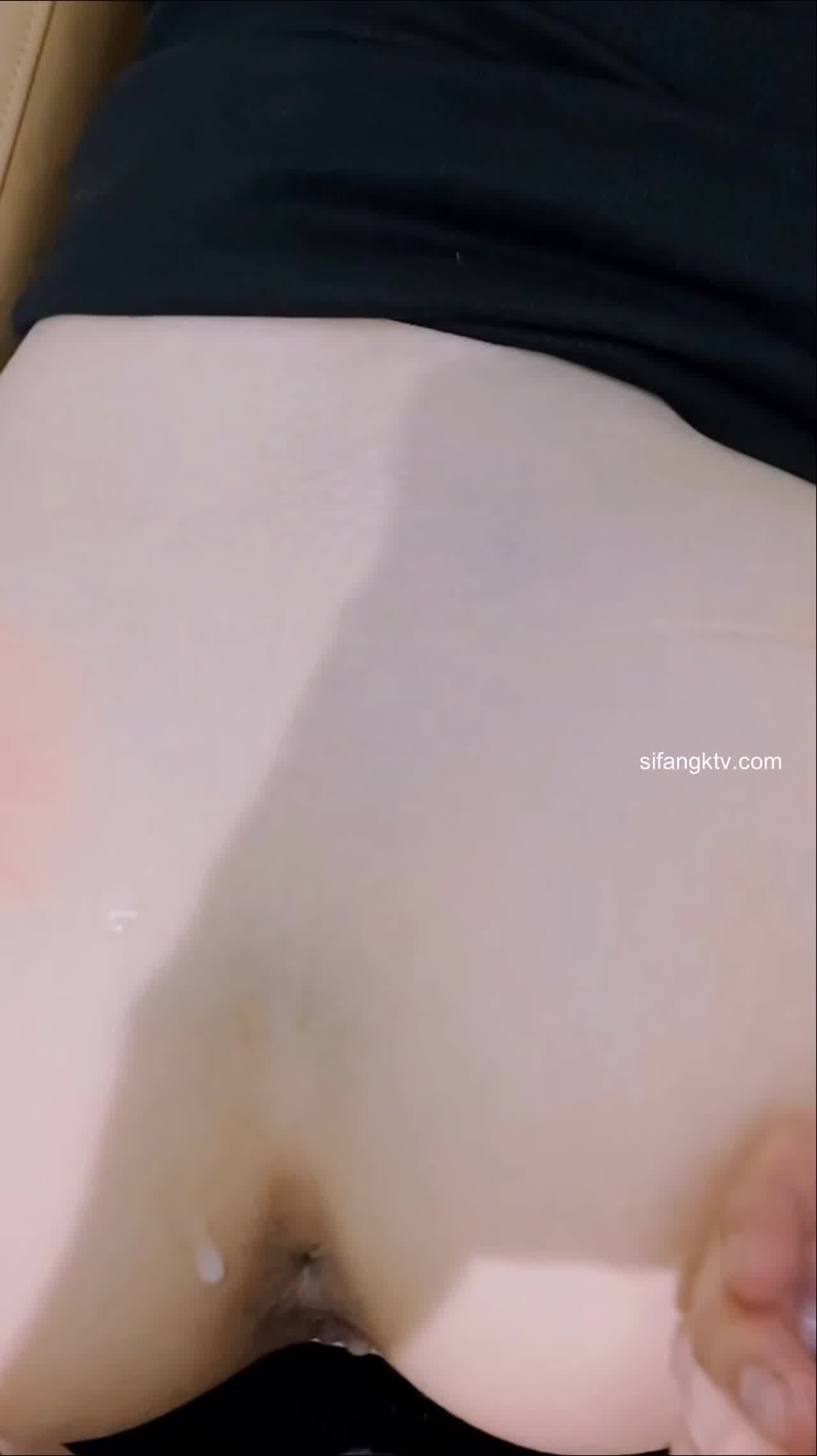  kingmaster 走道哪操到哪这个骚逼我可以玩一整天 的剧照1