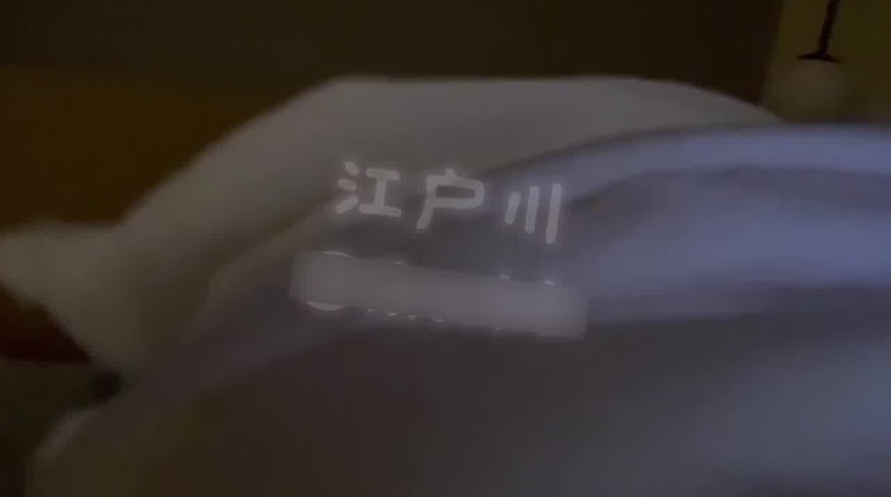  自购推特江户川大神-电竞酒店做爱，这个博主就喜欢在这种娱乐场所调教女友，不是私人影院就是这种地方 的剧照8