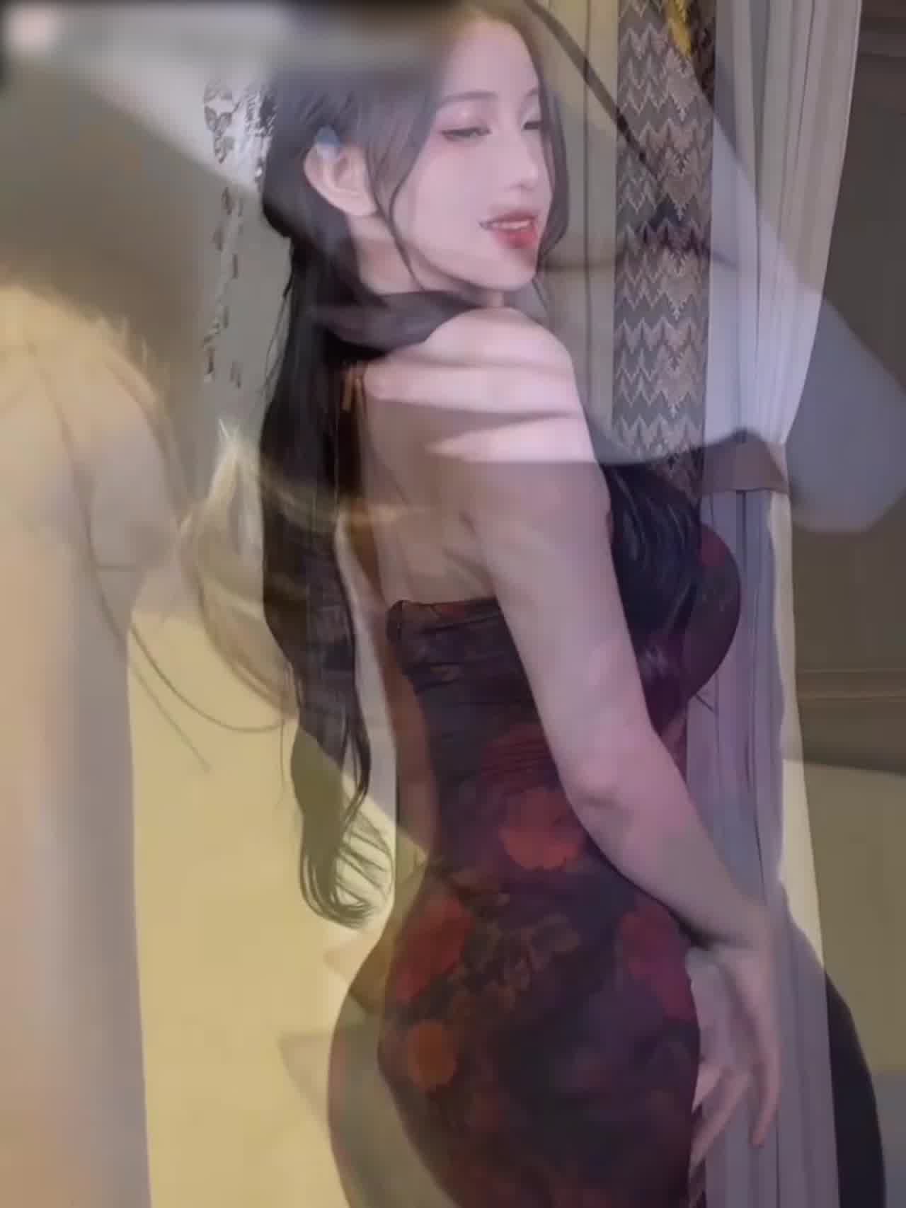  超极品御姐警服口交cosplay 床上幸福私刑 的剧照2