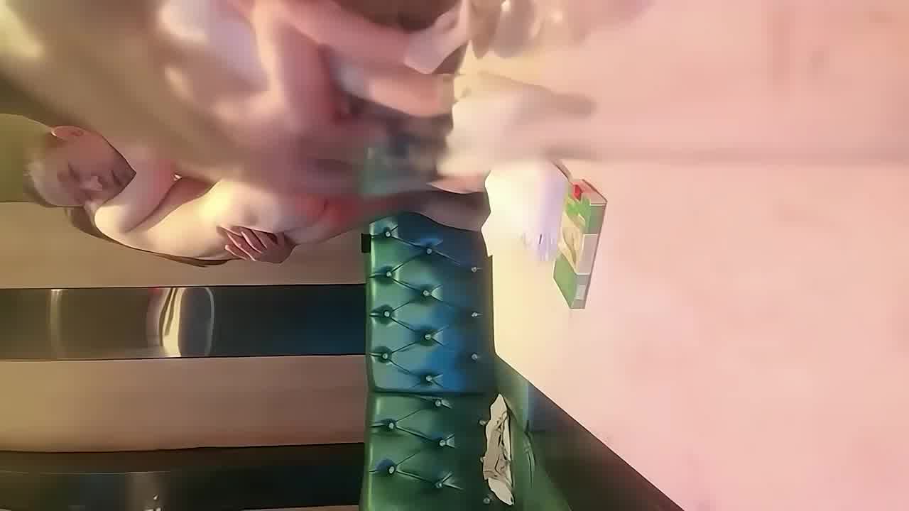  小主播与榜一大哥KTV歌舞，你依我依揉揉摸摸，大胆直接啪啪 的剧照9