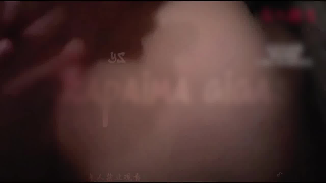  爆操小骚穴 的剧照7