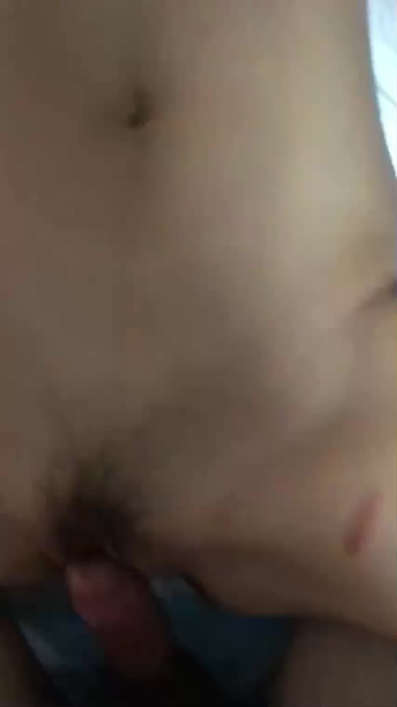  女友来月经了还想要，极度饥渴，'我要，插深一点‘，无套搞，弄得鸡巴都是血！ 的剧照6