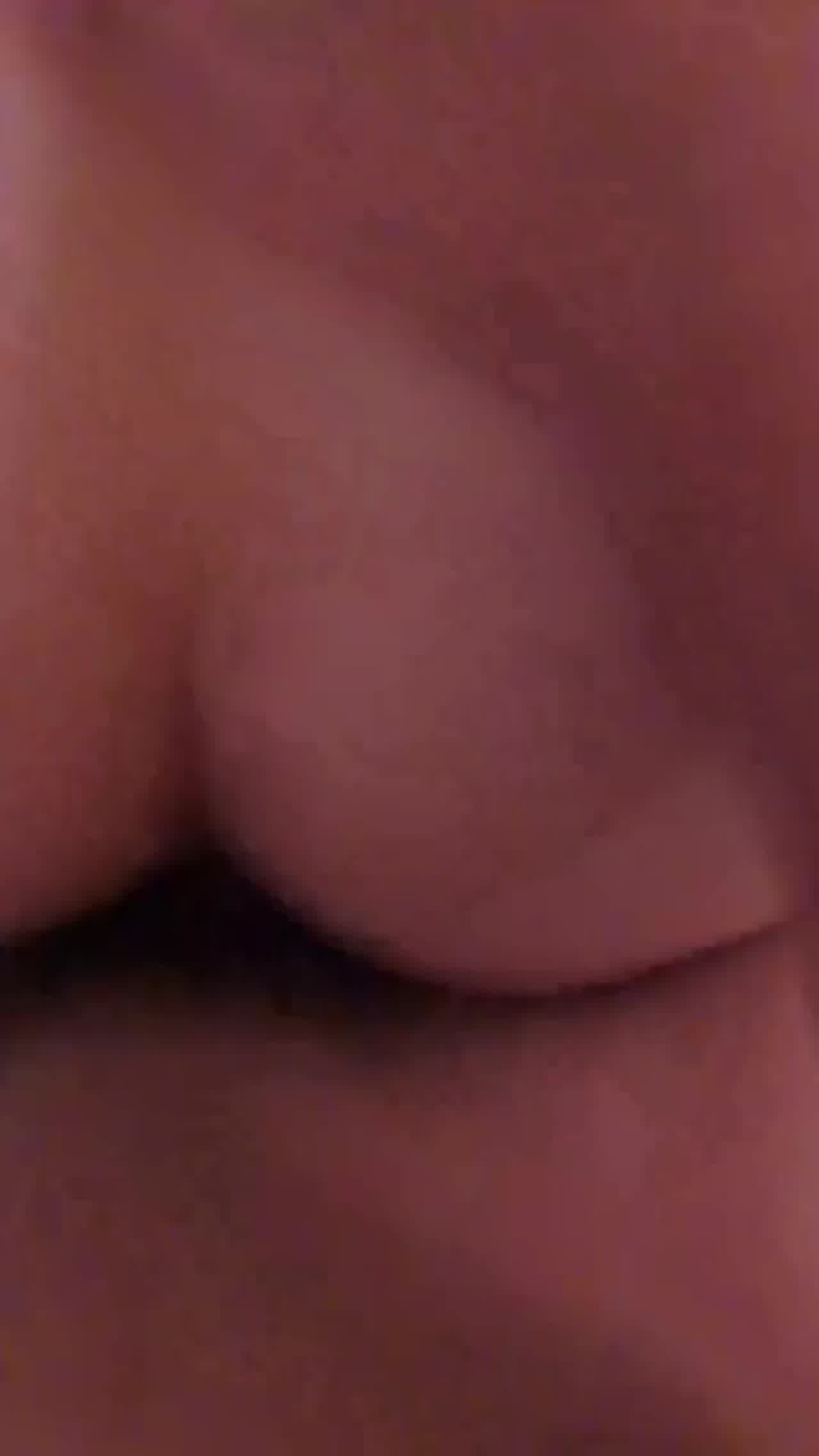  骚货自己拿着手机拍摄 的剧照8