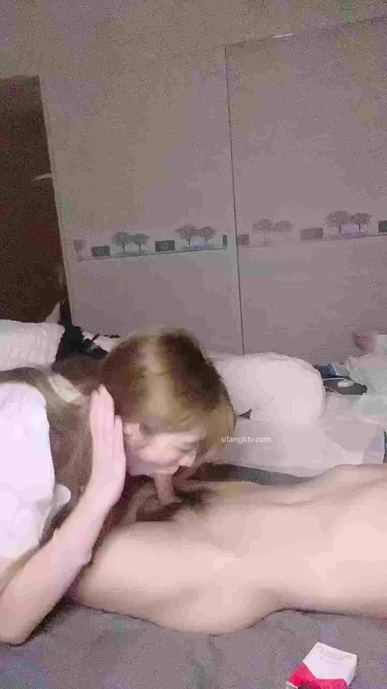  糖儿小迷迷 童颜巨乳惹人爱 完美露脸完整版 的剧照6