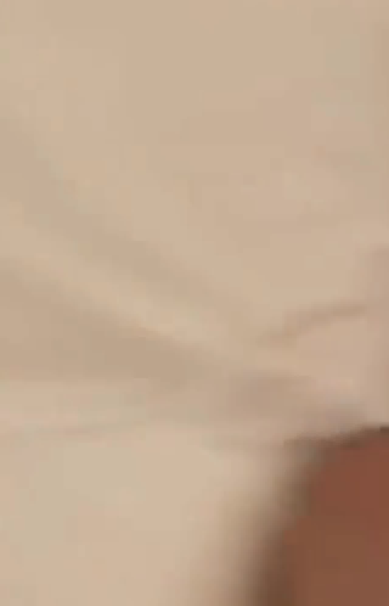  颜射各种高颜值小姐姐，她们张开嘴渴望的样子真想射给她们 的剧照1