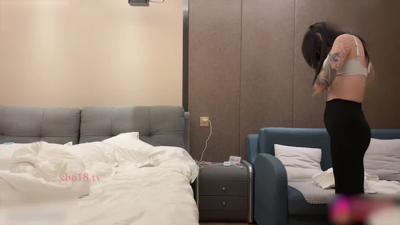  杏吧王安全 约了个刚破处没多久的精神小妹，胸还在发育，说服我就定了她，开始满心欢喜的到后面被干沉默了 的剧照10