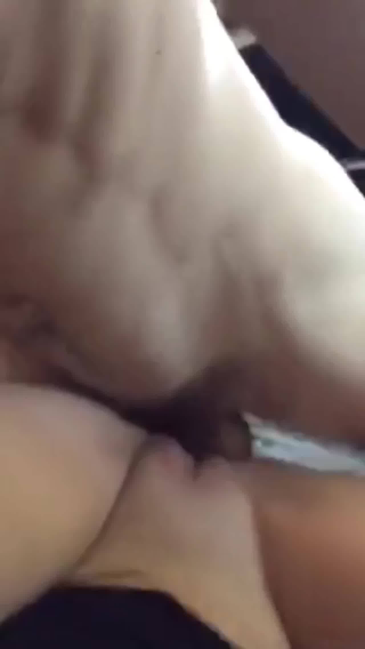  凸凸少女馒头穴 的剧照3