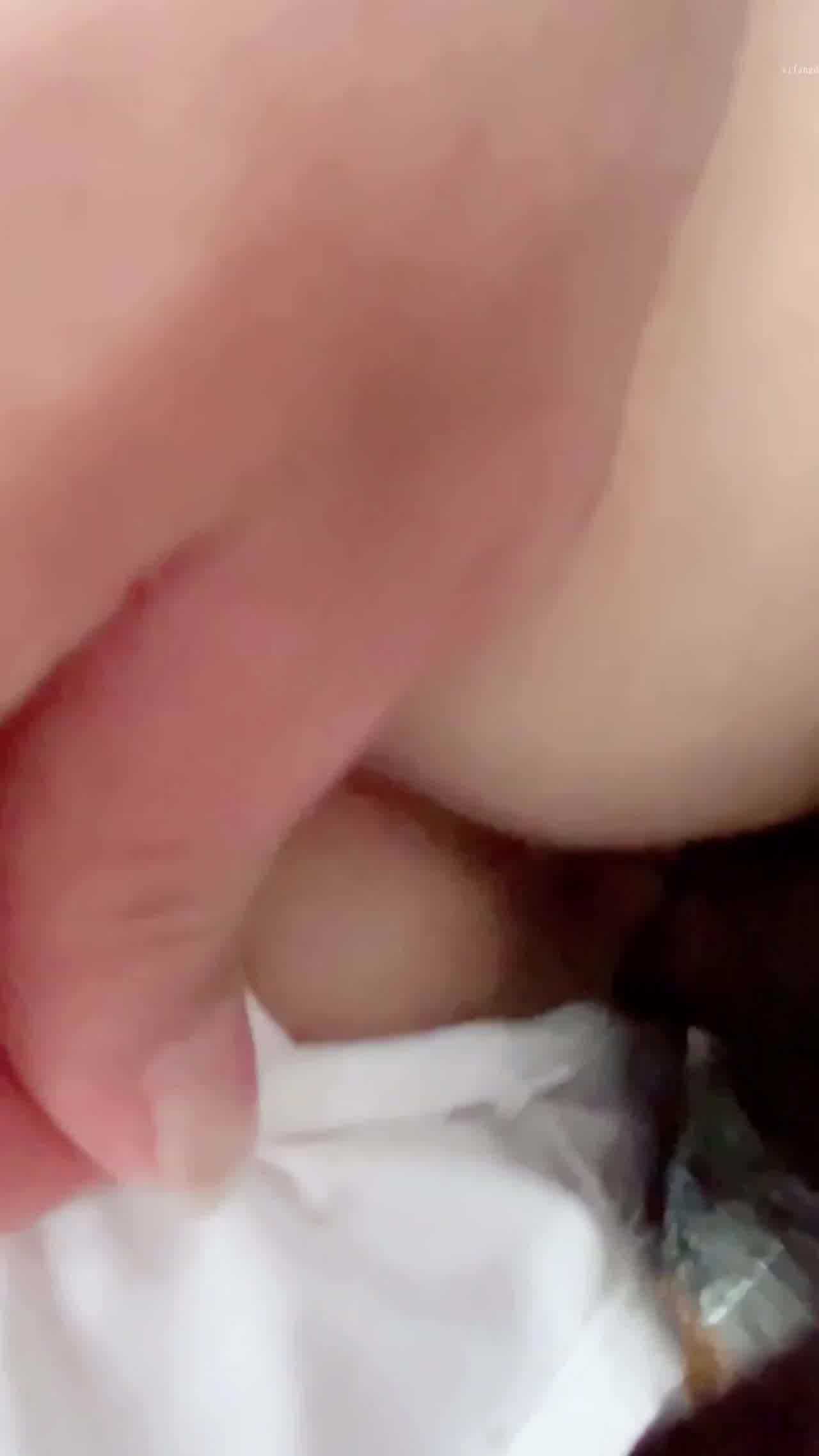  白纱淫叫美人，下体光滑好入洞 的剧照7